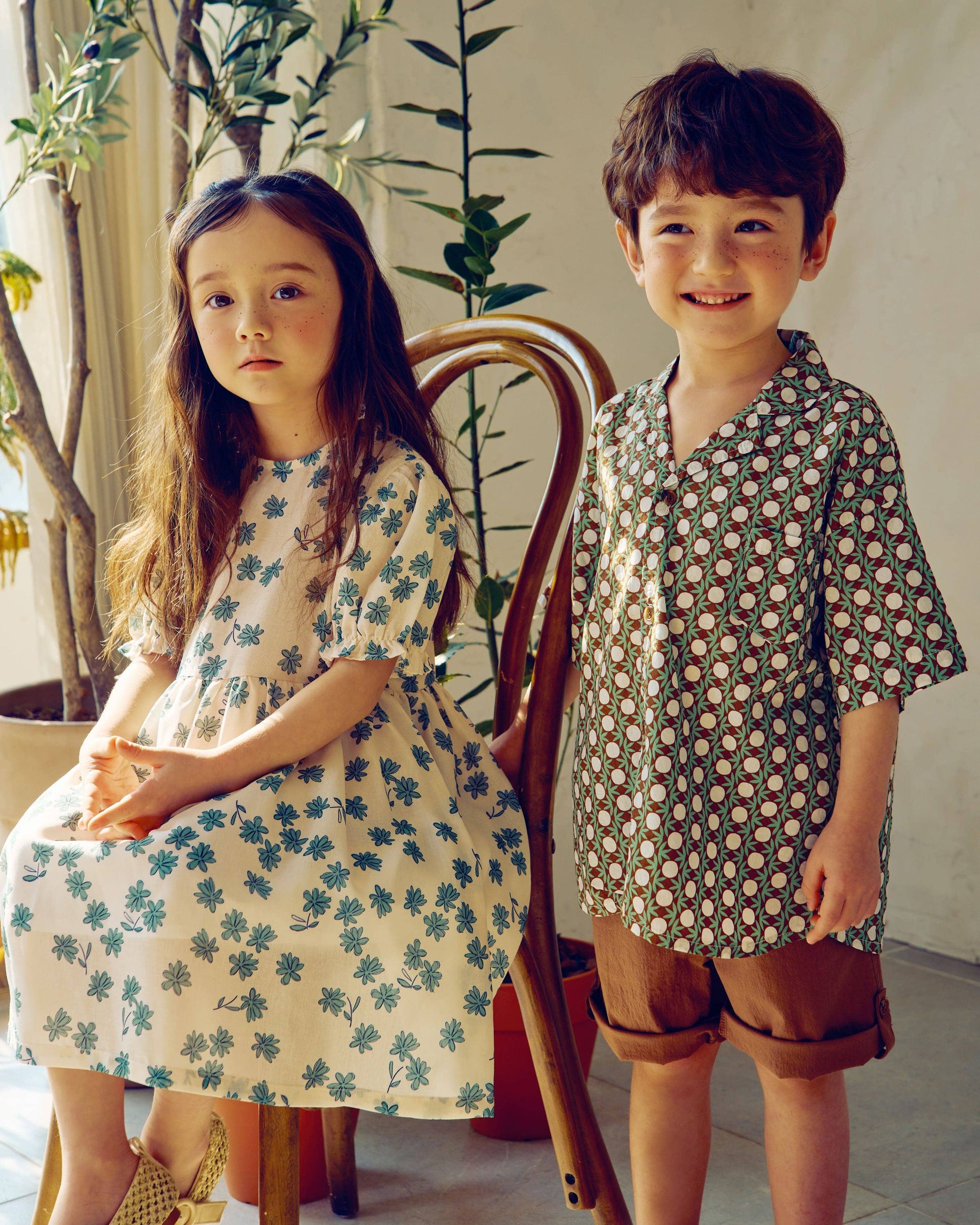 Forest Graphic Pattern Button Down Short Sleeve Shirt