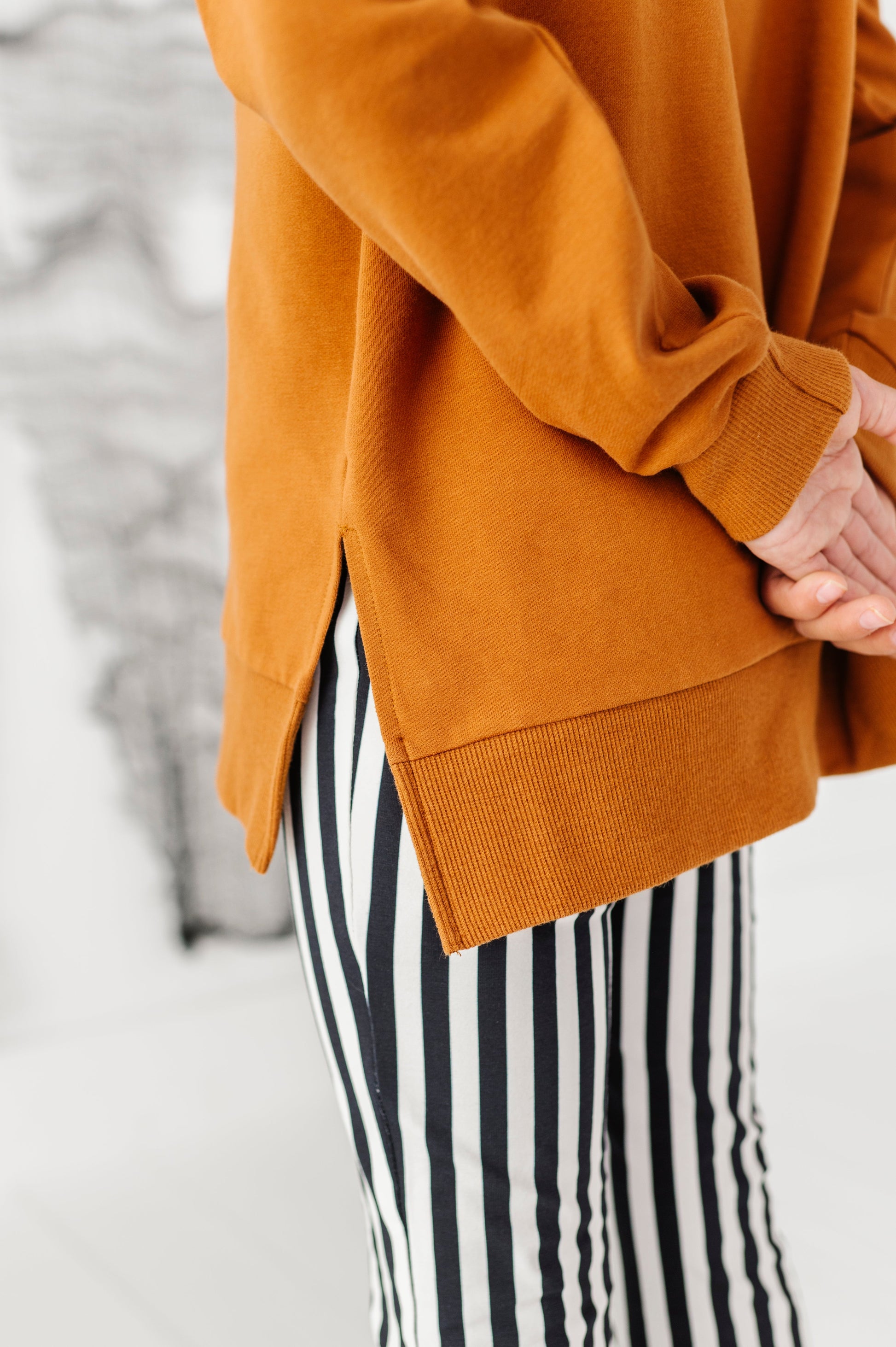 Striped Bow Side Split Sweatshirt