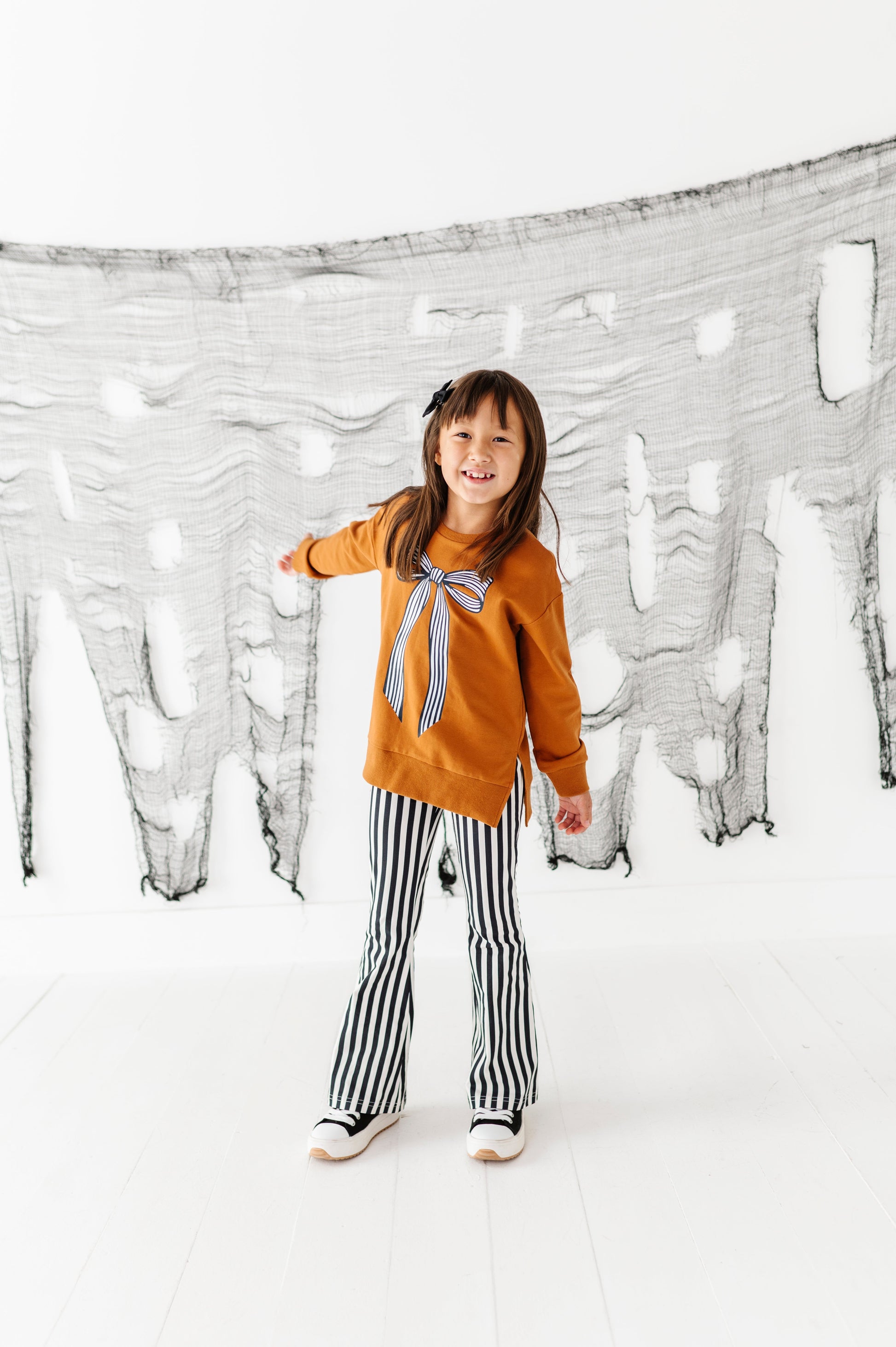 Striped Bow Side Split Sweatshirt