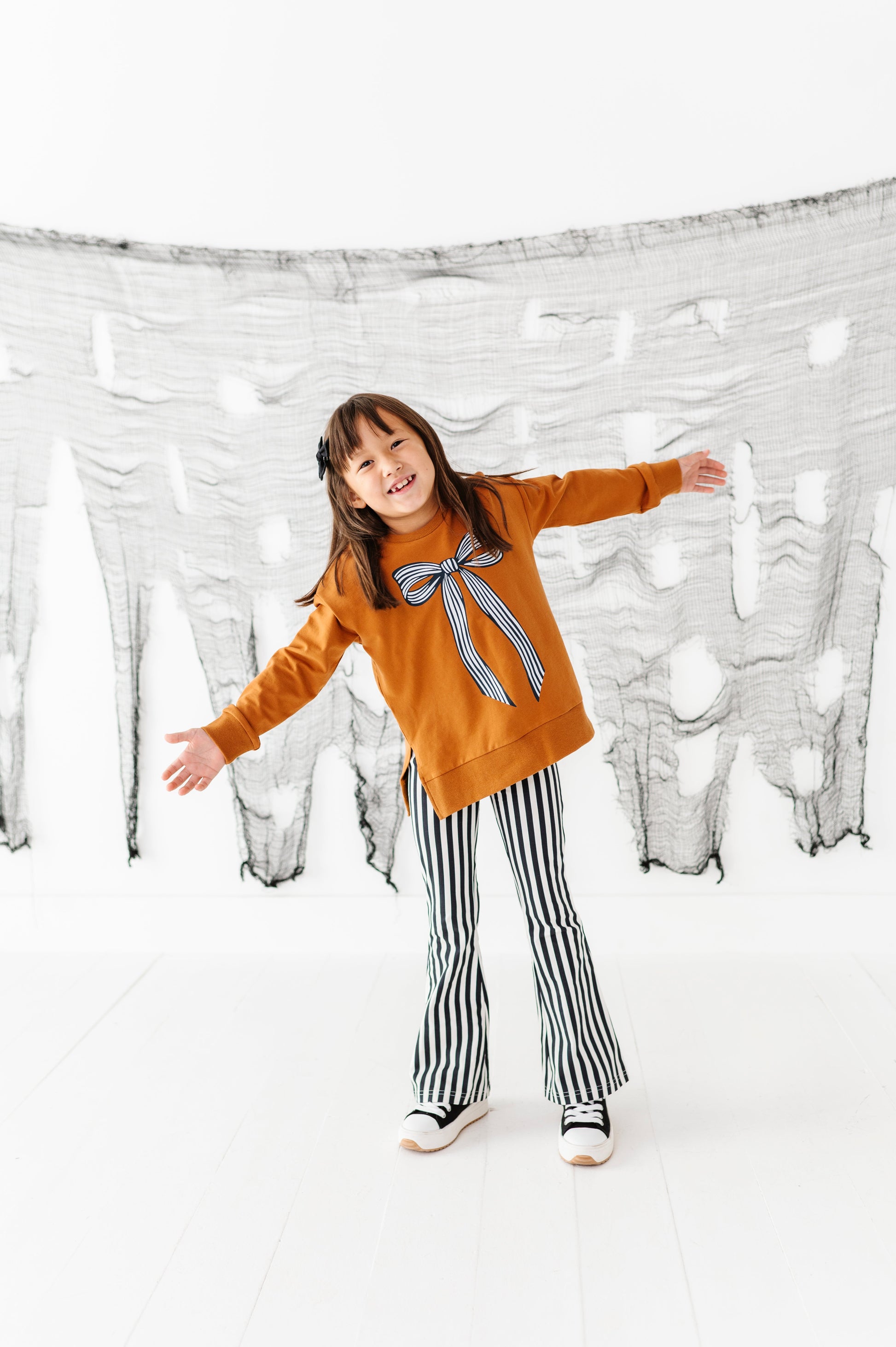 Striped Bow Side Split Sweatshirt
