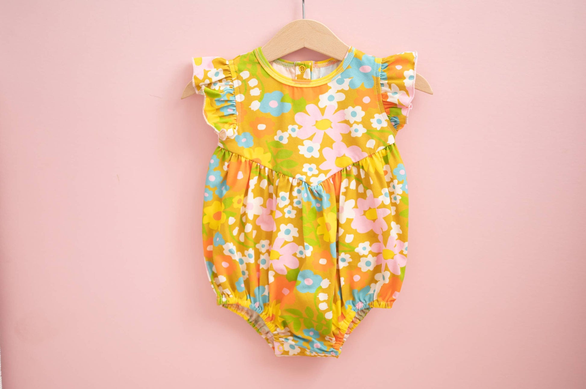 Baby Girl’s Flutter Romper in Sixties Wild Blooms
