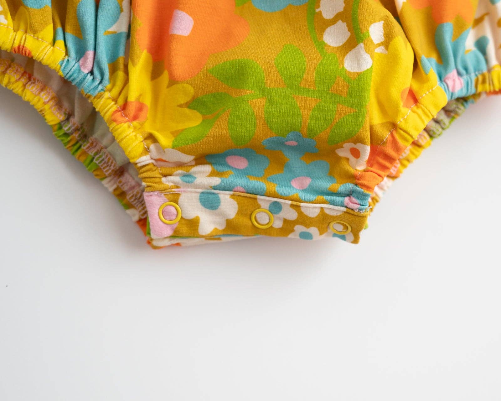 Baby Girl’s Flutter Romper in Sixties Wild Blooms