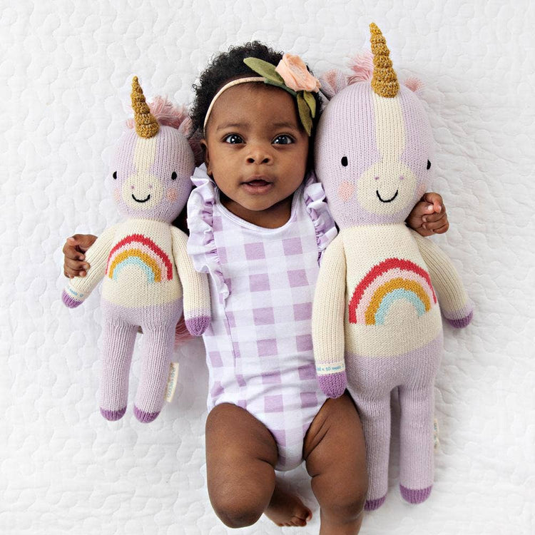 Zoe the unicorn, gives 10 meals